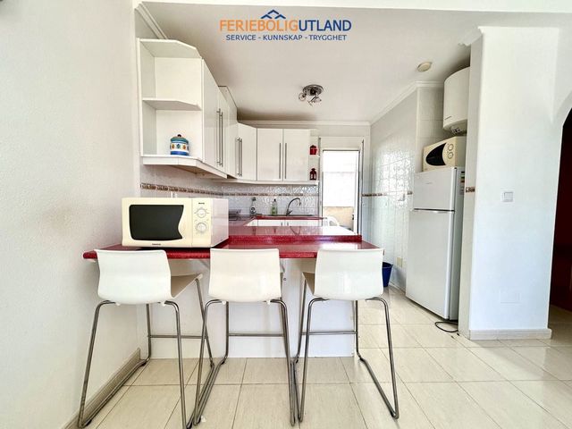 2 quarto Apartamento para venda em Villamartin, Orihuela com piscina garagem - 135 000 € (Ref: 10117098)