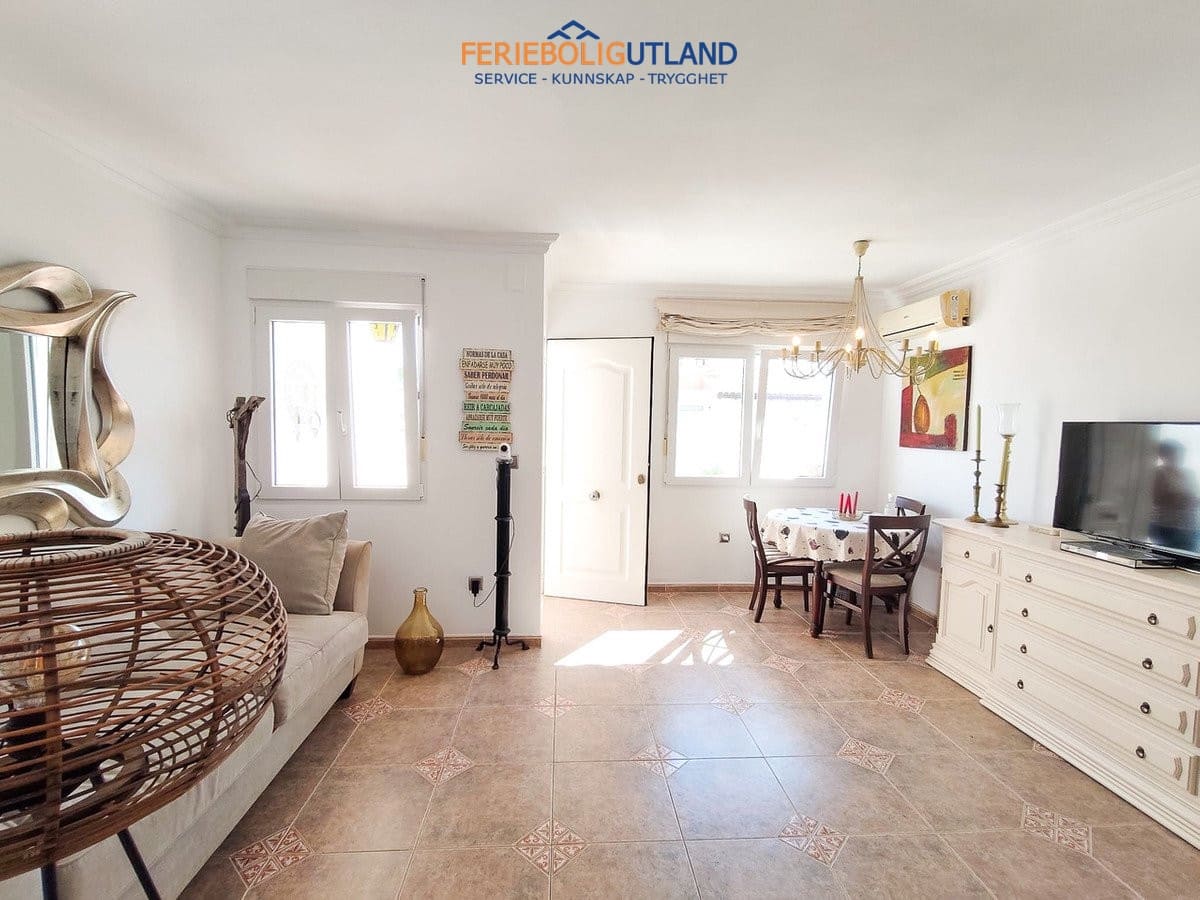 Casa de 3 habitaciones en Los Balcones en venta con piscina garaje - 269.995 € (Ref: 10117099)