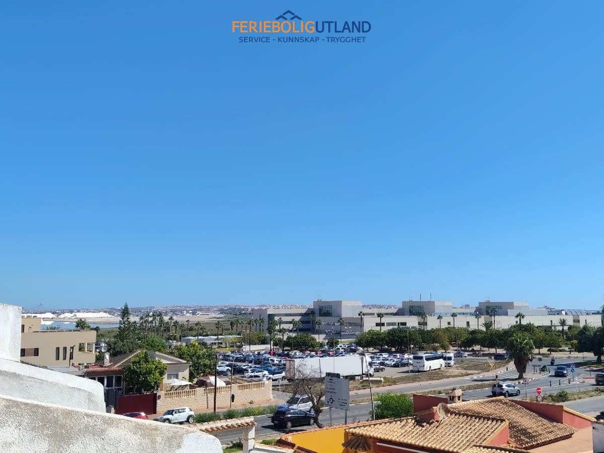 Casa de 3 habitaciones en Los Balcones en venta con piscina garaje - 269.995 € (Ref: 10117099)