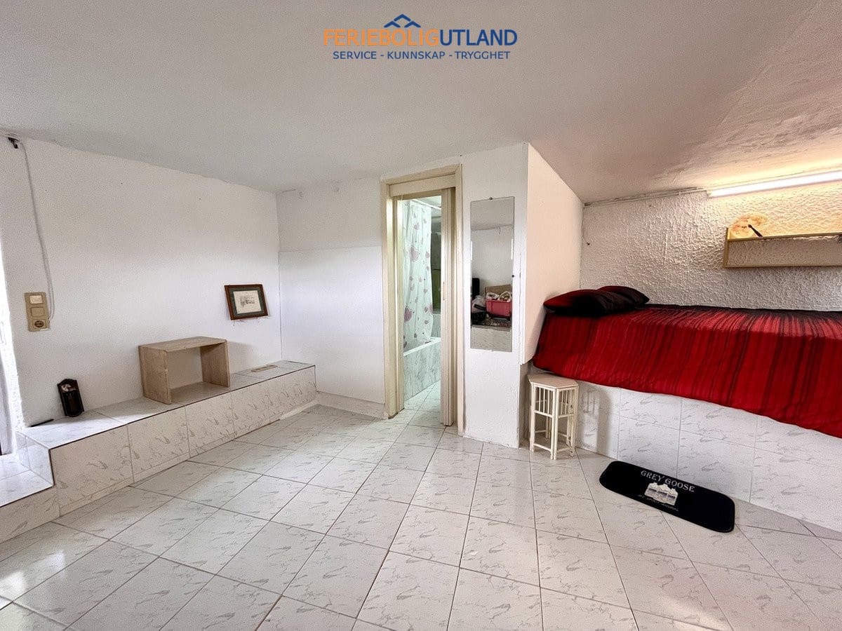 Chalet de 3 habitaciones en Pinar de Campoverde en venta con garaje - 329.950 € (Ref: 10117100)