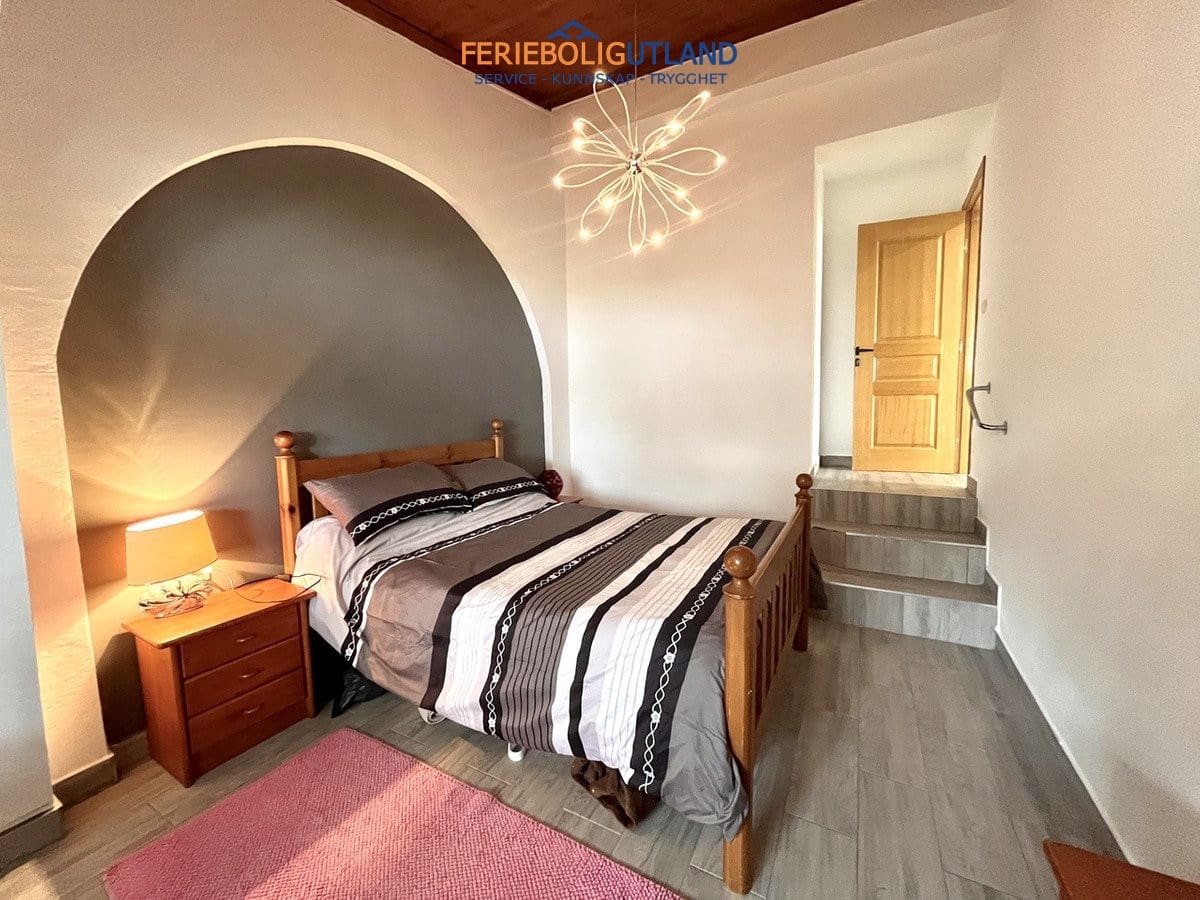 Chalet de 3 habitaciones en Pinar de Campoverde en venta con garaje - 329.950 € (Ref: 10117100)