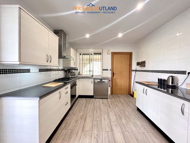 Chalet de 3 habitaciones en Pinar de Campoverde, Pilar de la Horadada en venta con garaje - 329.950 € (Ref: 10117100)
