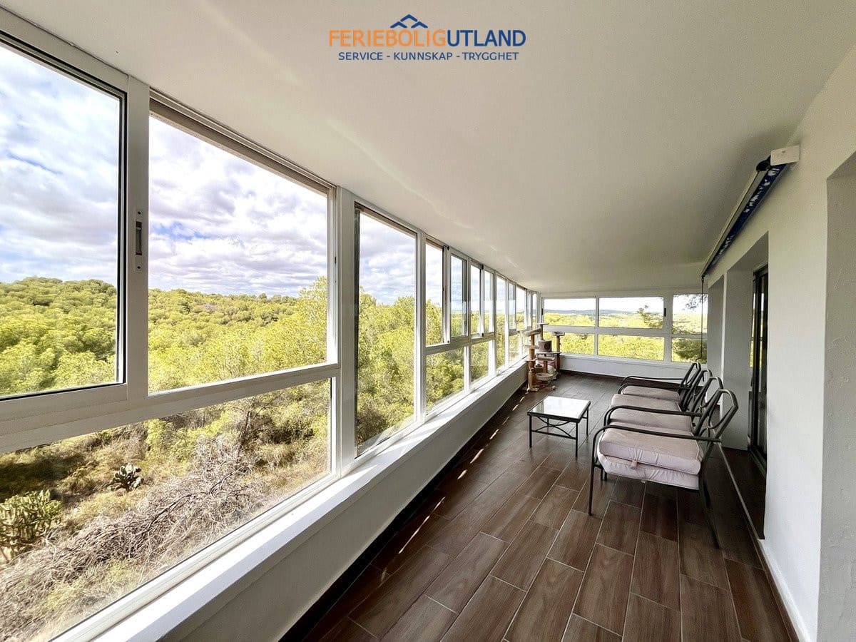 Chalet de 3 habitaciones en Pinar de Campoverde en venta con garaje - 329.950 € (Ref: 10117100)