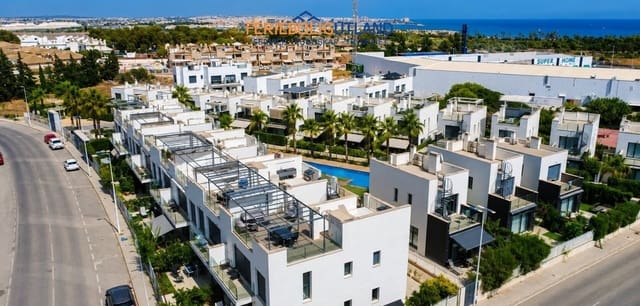3 makuuhuone Huoneisto myytävänä paikassa Punta Prima, Orihuela mukana uima-altaan 
autotalli - 295 000 € (Ref: 10120547)