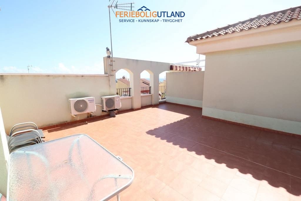 2 bedroom Apartment for sale in Torrevieja with pool garage - € 210,000 (Ref: 10120770)