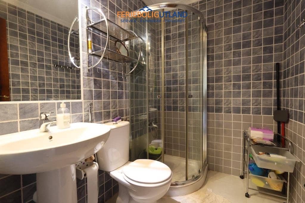 2 bedroom Apartment for sale in Torrevieja with pool garage - € 210,000 (Ref: 10120770)