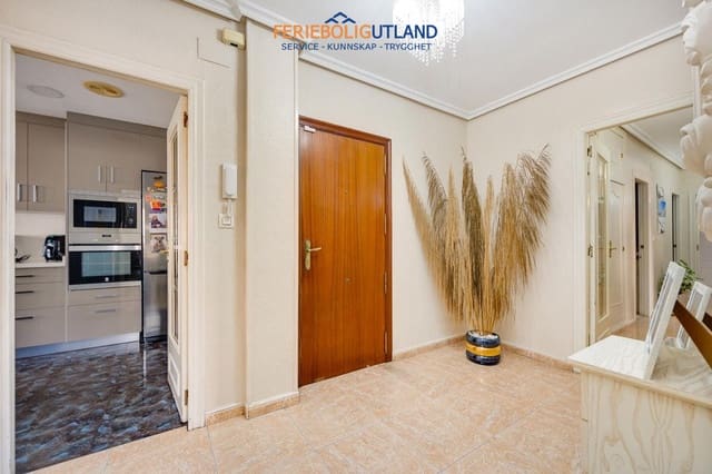 5 slaapkamer Appartement te koop in Centro - Muelle Pesquero, Torrevieja - € 224.969 (Ref: 10120894)