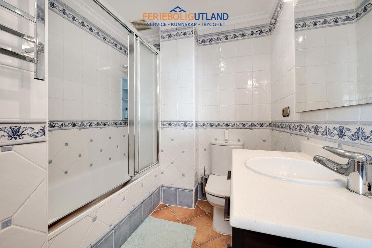 3 makuuhuone Kattohuoneisto myytävänä paikassa Torrevieja - 310 969 € (Ref: 10124784)