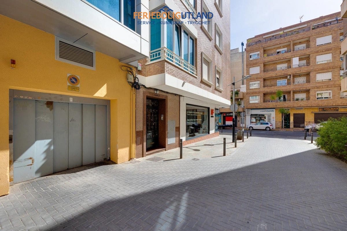 3 makuuhuone Kattohuoneisto myytävänä paikassa Torrevieja - 310 969 € (Ref: 10124784)