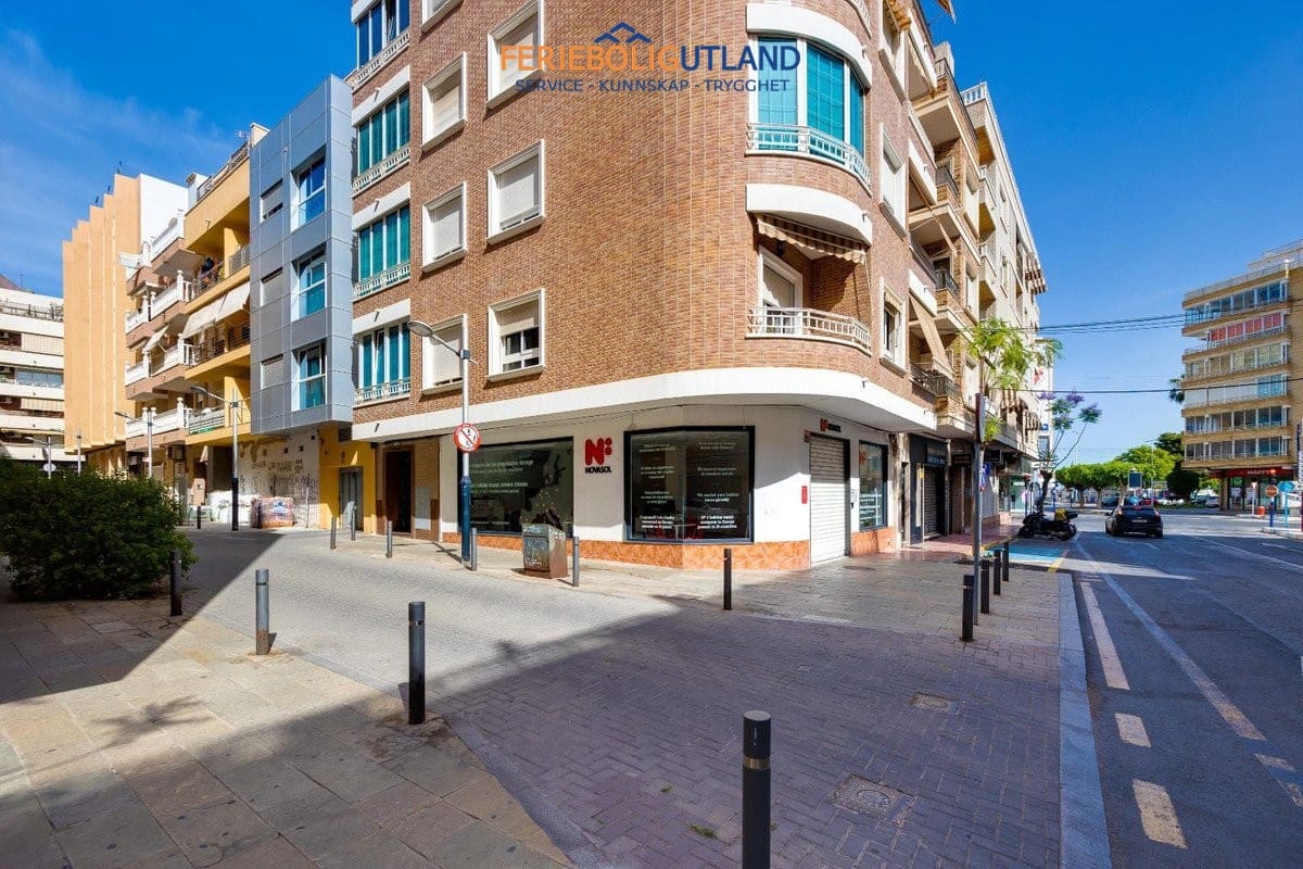 3 makuuhuone Kattohuoneisto myytävänä paikassa Torrevieja - 310 969 € (Ref: 10124784)