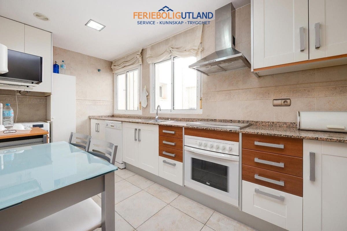 3 makuuhuone Kattohuoneisto myytävänä paikassa Torrevieja - 310 969 € (Ref: 10124784)
