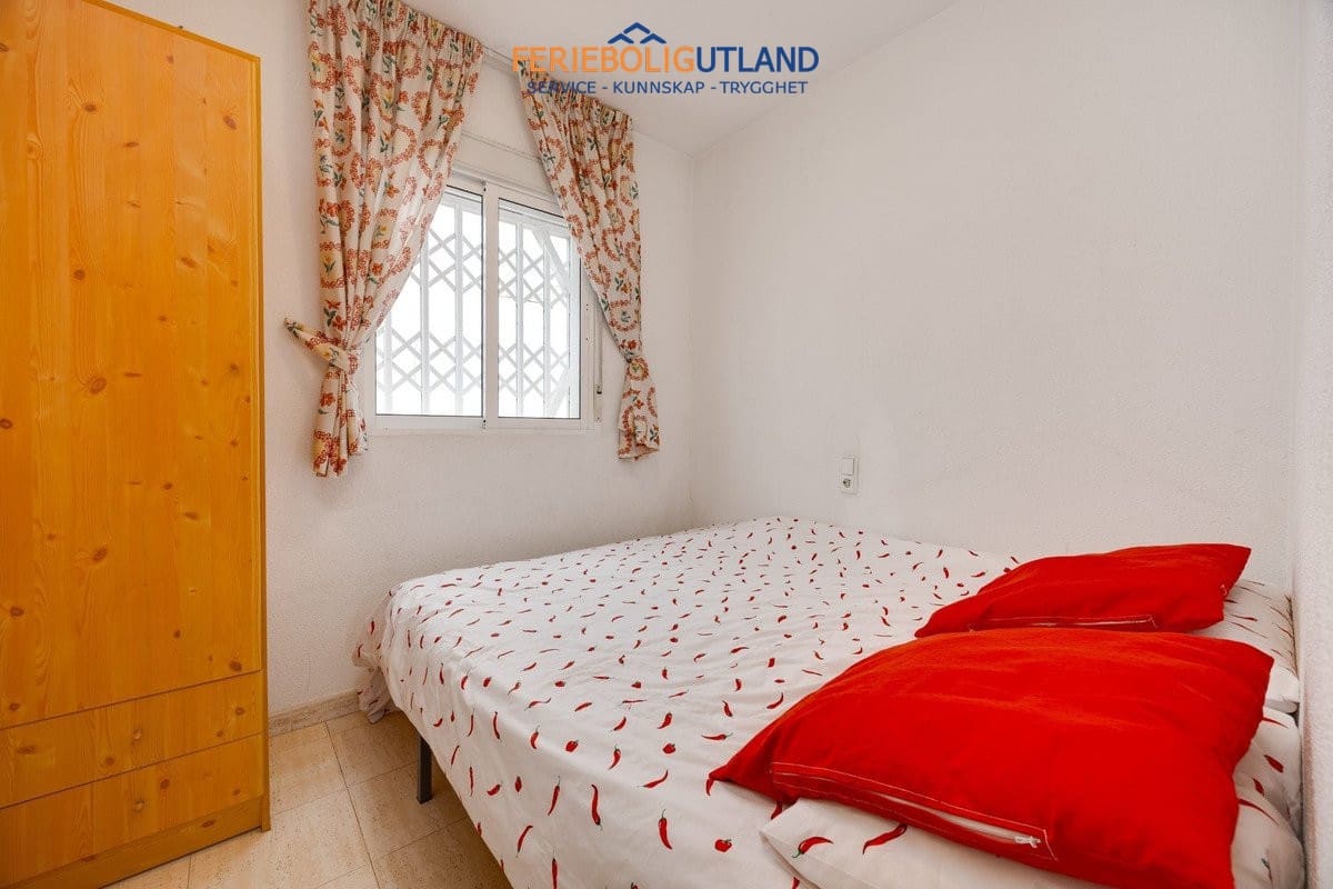2 soverom Leilighet til salgs i Torrevieja med svømmebasseng - € 124 969 (Ref: 10124785)