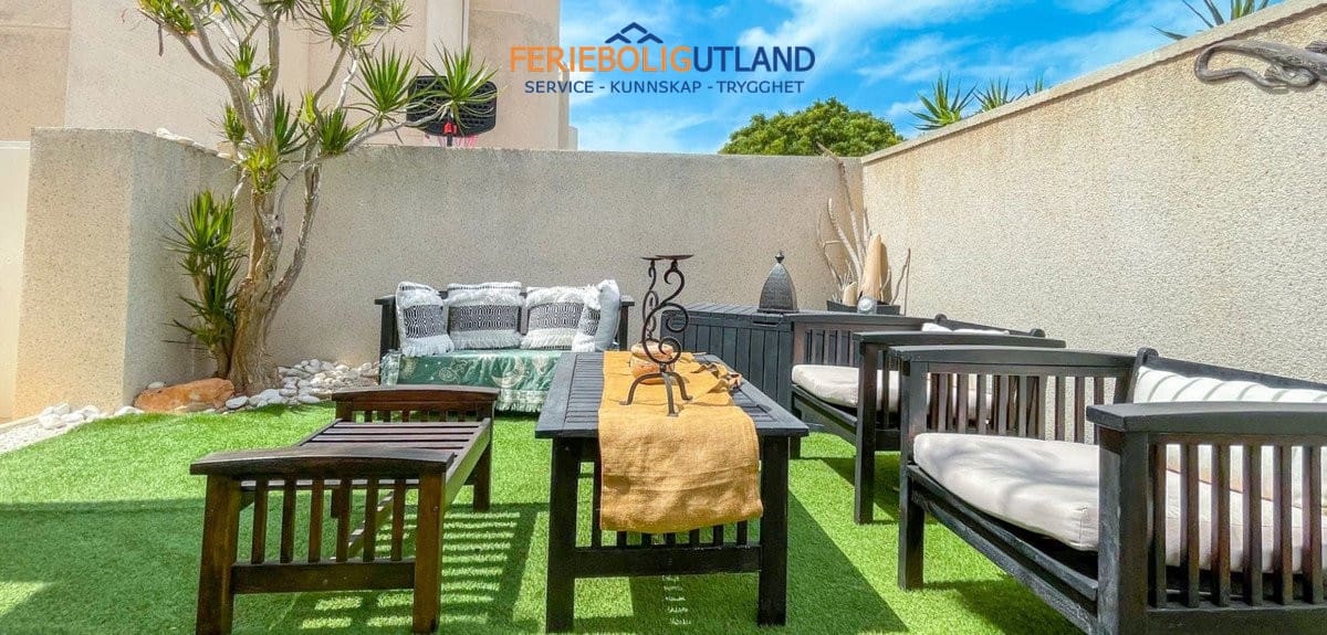 2 soverom Hus til salgs i Torrevieja med svømmebasseng - € 197 900 (Ref: 10124787)