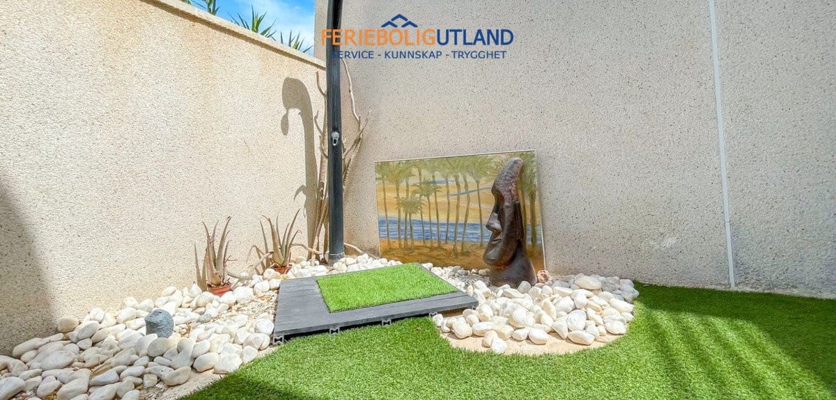 2 soverom Hus til salgs i Torrevieja med svømmebasseng - € 197 900 (Ref: 10124787)