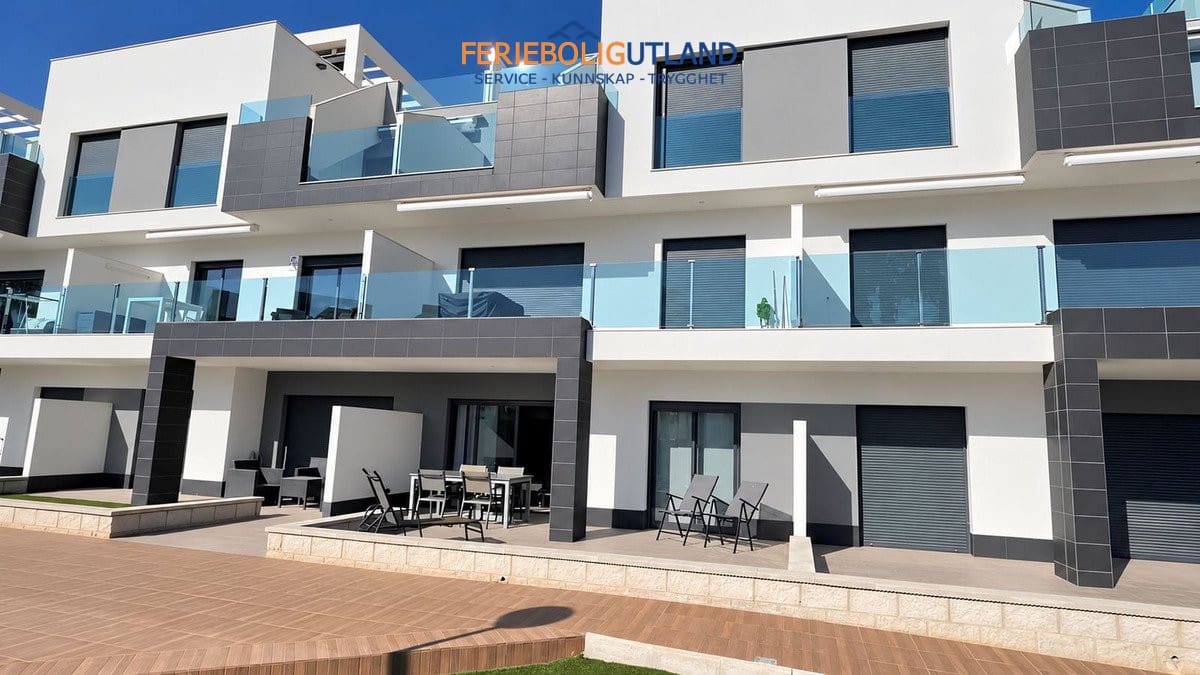 Apartamento de 2 habitaciones en El Raso en venta con piscina garaje - 259.000 € (Ref: 10125142)