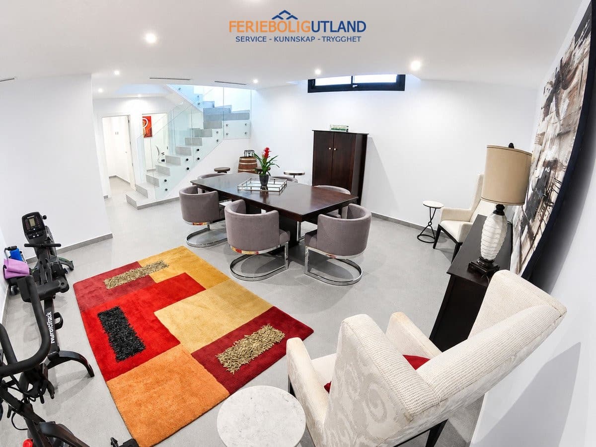 4 slaapkamer Villa te koop in Algorfa met zwembad garage - € 580.000 (Ref: 10125143)