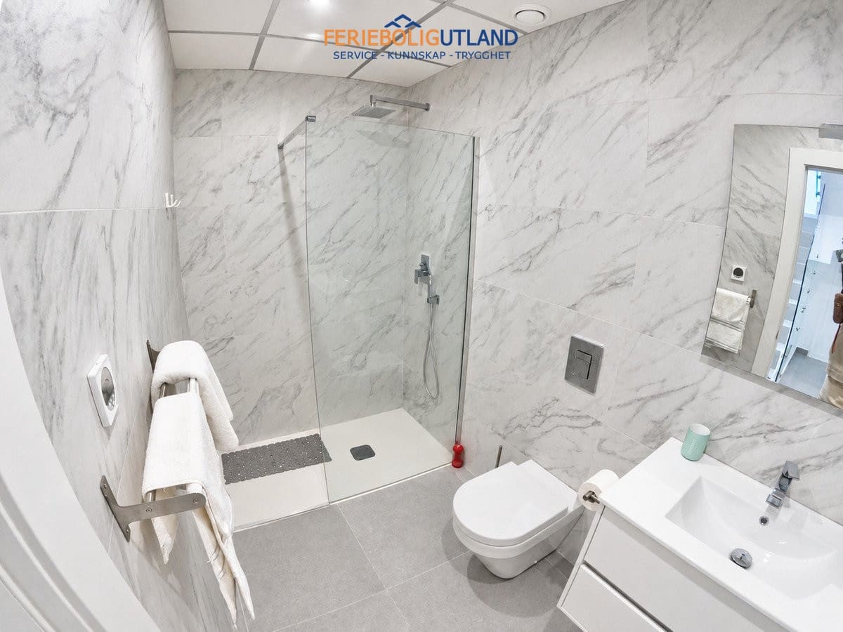 4 slaapkamer Villa te koop in Algorfa met zwembad garage - € 580.000 (Ref: 10125143)