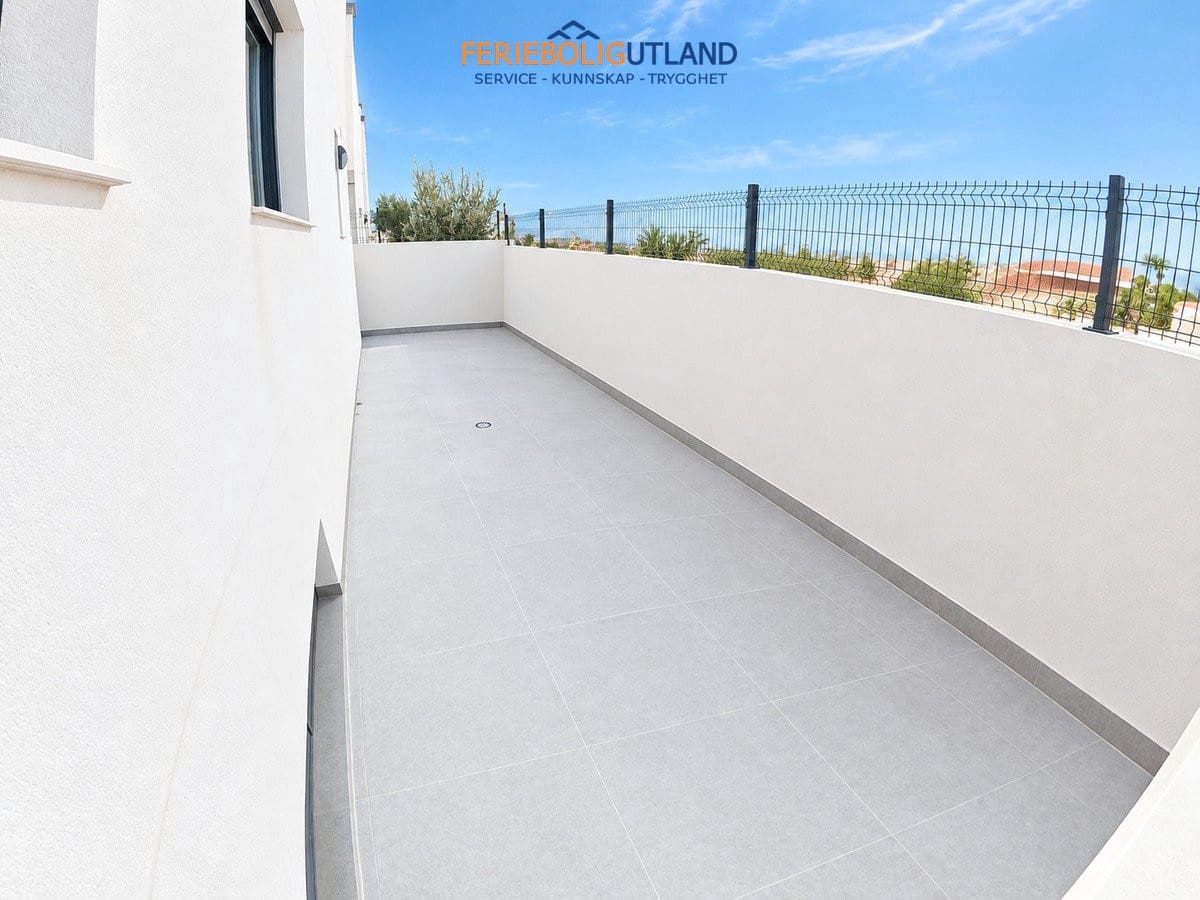 4 slaapkamer Villa te koop in Algorfa met zwembad garage - € 580.000 (Ref: 10125143)