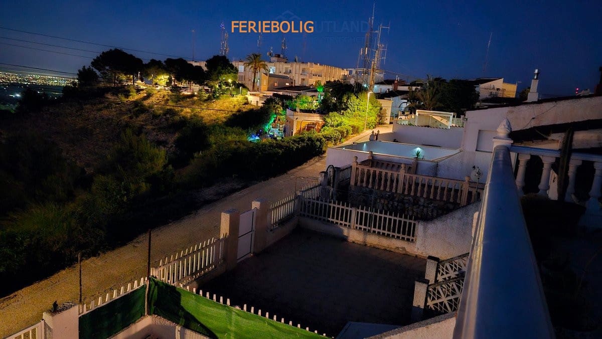 3 quarto Casa em Banda para venda em Ciudad Quesada com garagem - 304 500 € (Ref: 10130163)