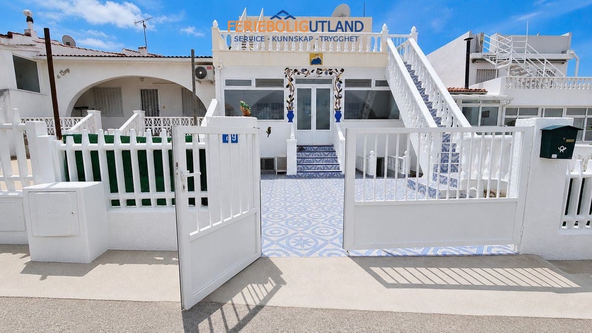 3 quarto Casa em Banda para venda em Ciudad Quesada com garagem - 304 500 € (Ref: 10130163)