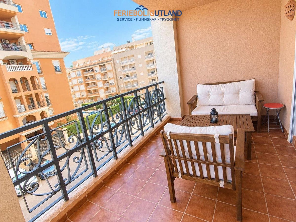 2 soveværelse Lejlighed til salg i Torrevieja med swimmingpool garage - € 260.000 (Ref: 10130164)