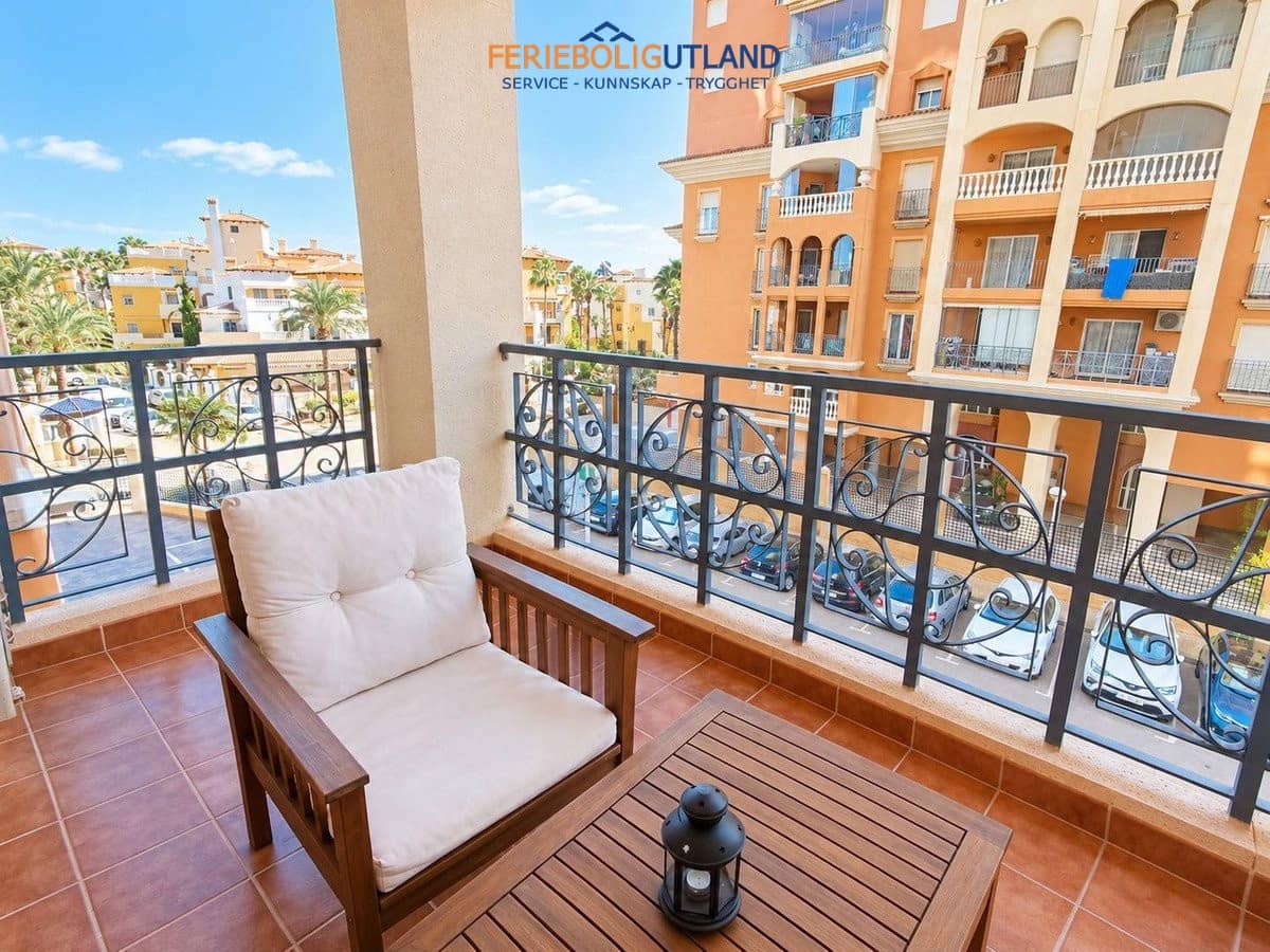 2 soveværelse Lejlighed til salg i Torrevieja med swimmingpool garage - € 260.000 (Ref: 10130164)