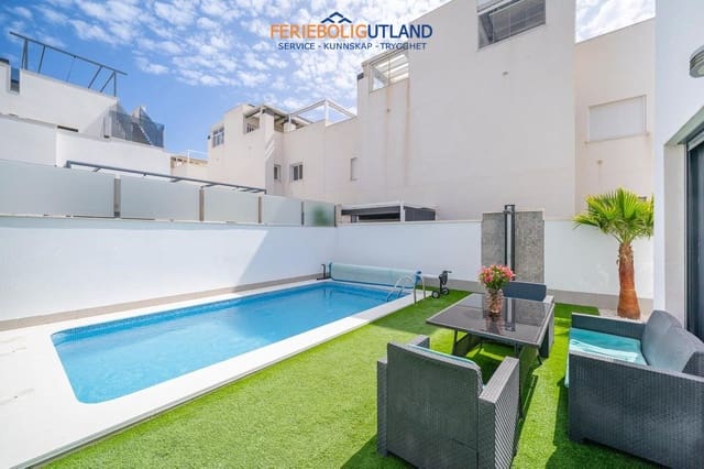 5 sypialnia Willa na sprzedaż w Puerto Deportivo, Torrevieja z basenem garażem - 549 000 € (Ref: 10130435)