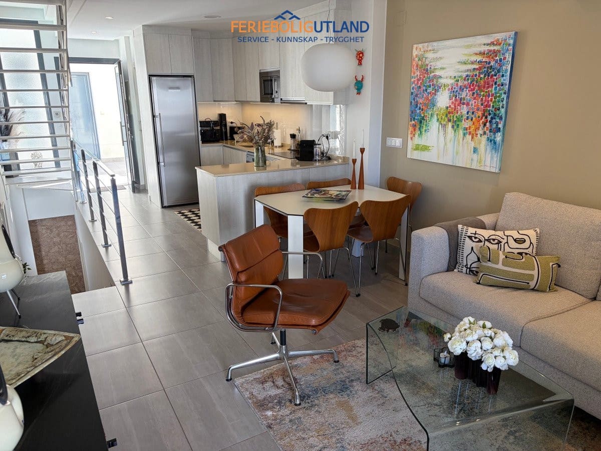 3 bedroom Townhouse for sale in Benijofar with pool garage - € 324,950 (Ref: 10130439)
