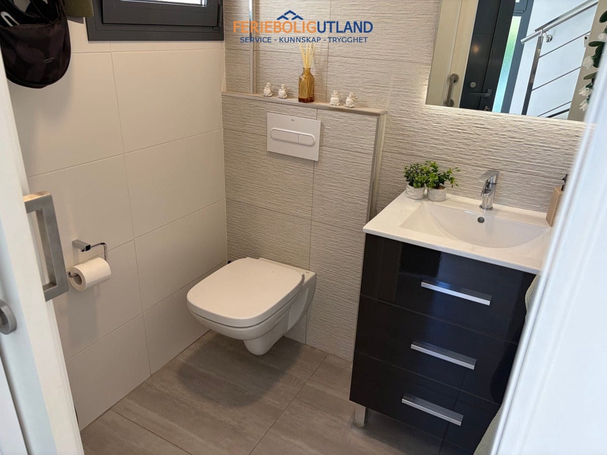 3 bedroom Townhouse for sale in Benijofar with pool garage - € 324,950 (Ref: 10130439)