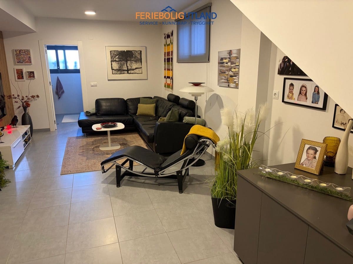 3 bedroom Townhouse for sale in Benijofar with pool garage - € 324,950 (Ref: 10130439)