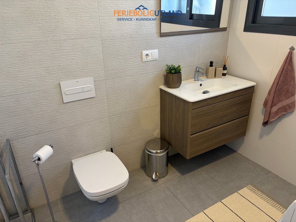 3 bedroom Townhouse for sale in Benijofar with pool garage - € 324,950 (Ref: 10130439)