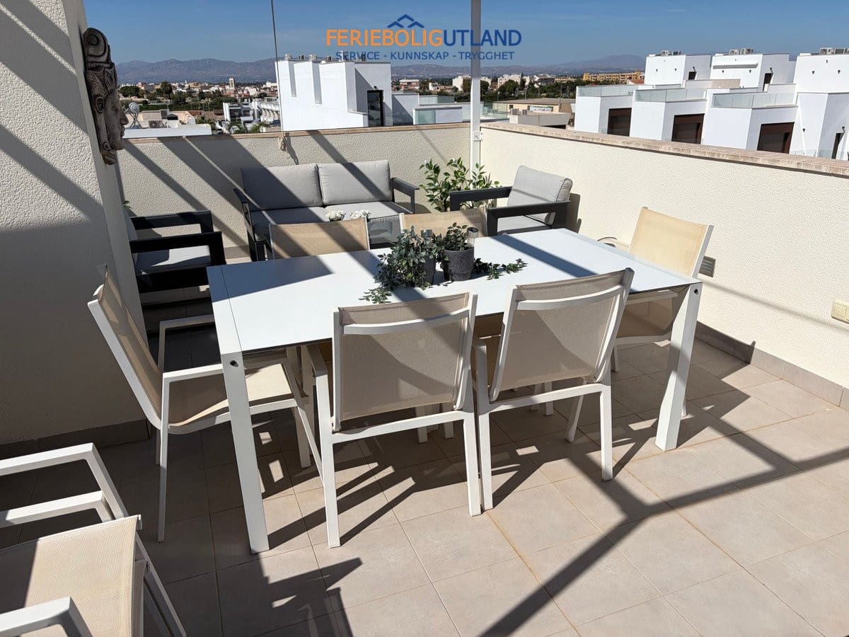 3 bedroom Townhouse for sale in Benijofar with pool garage - € 324,950 (Ref: 10130439)