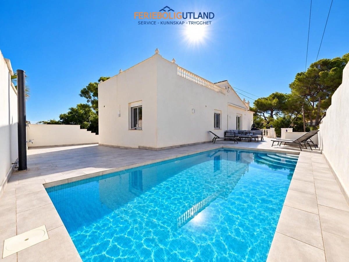 5 chambre Villa/Maison à vendre à Torrevieja avec piscine garage - 599 000 € (Ref: 10134869)