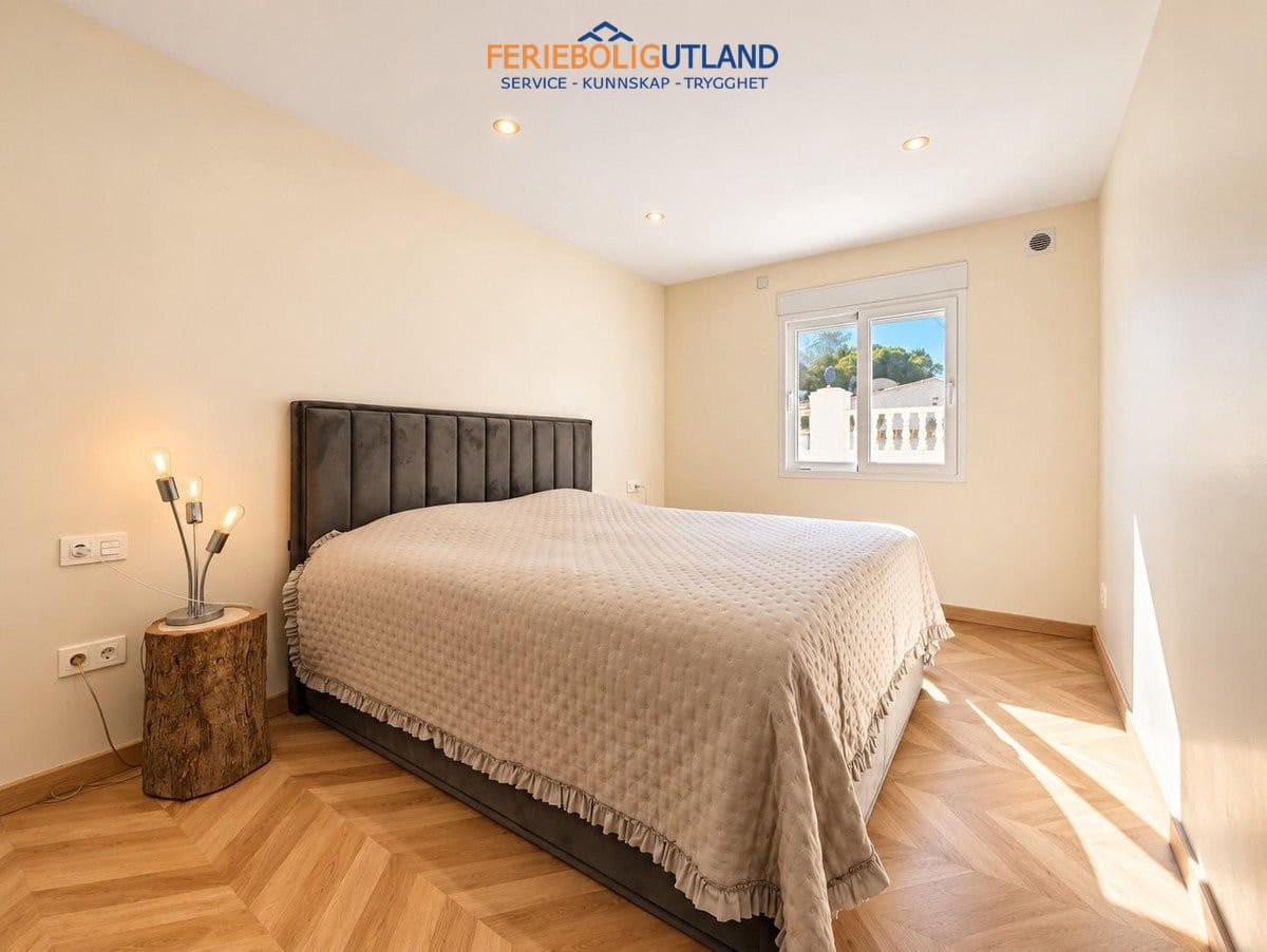 5 chambre Villa/Maison à vendre à Torrevieja avec piscine garage - 599 000 € (Ref: 10134869)