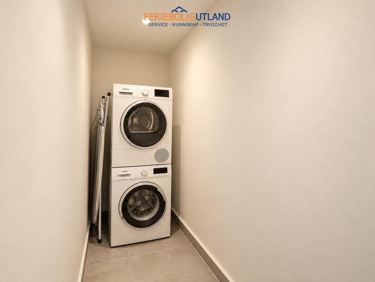 5 chambre Villa/Maison à vendre à Torrevieja avec piscine garage - 599 000 € (Ref: 10134869)