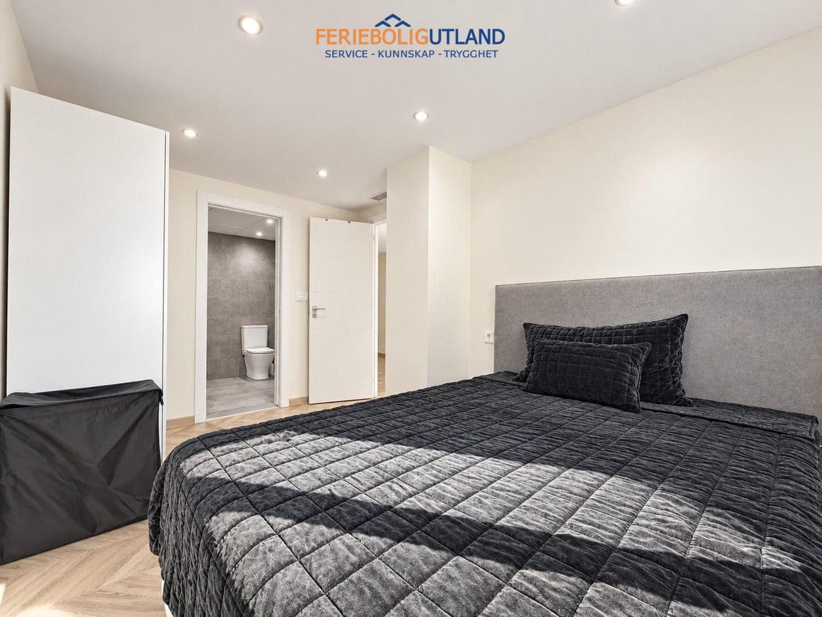 5 chambre Villa/Maison à vendre à Torrevieja avec piscine garage - 599 000 € (Ref: 10134869)