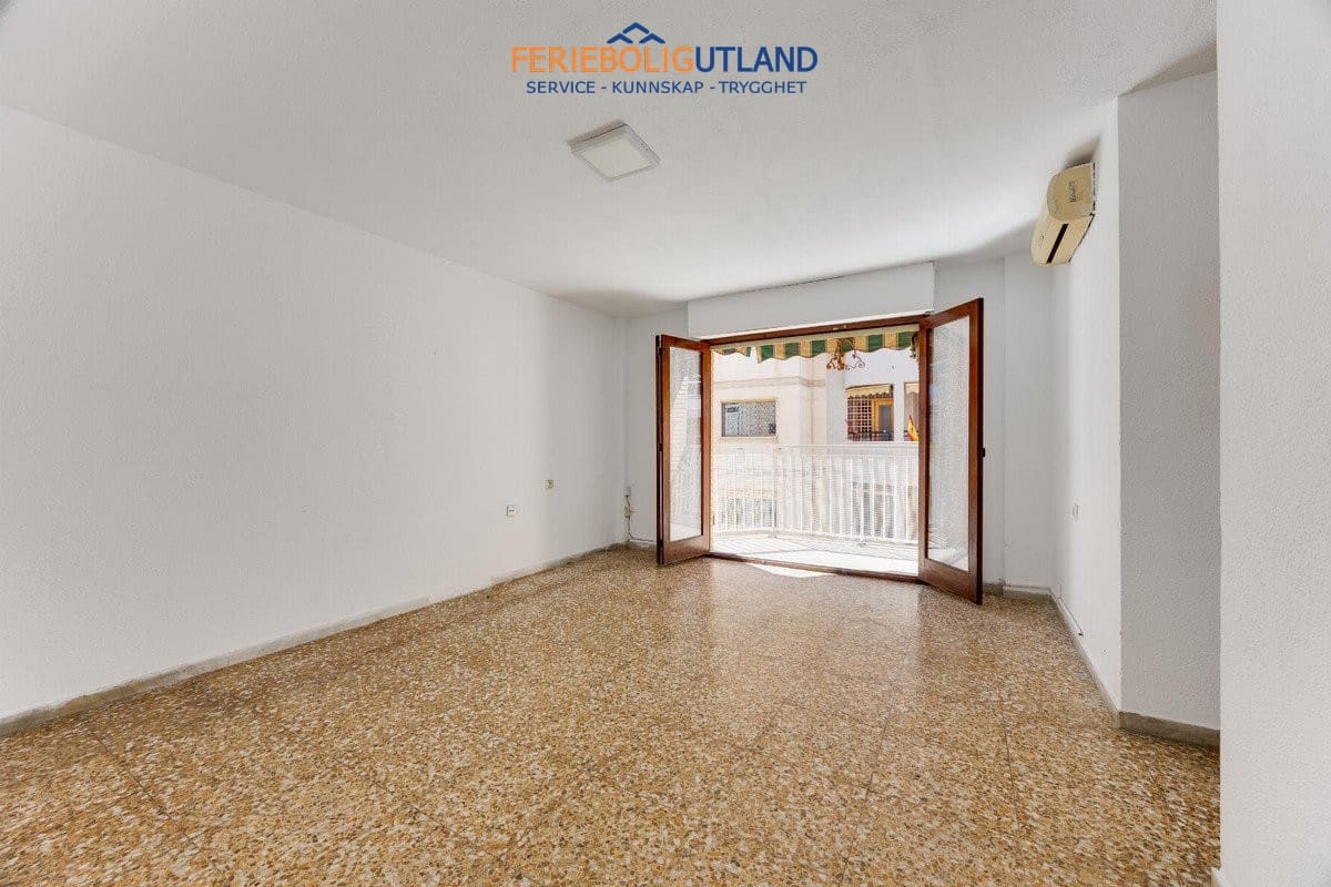3 chambre Appartement à vendre à Torrevieja - 169 990 € (Ref: 10134871)