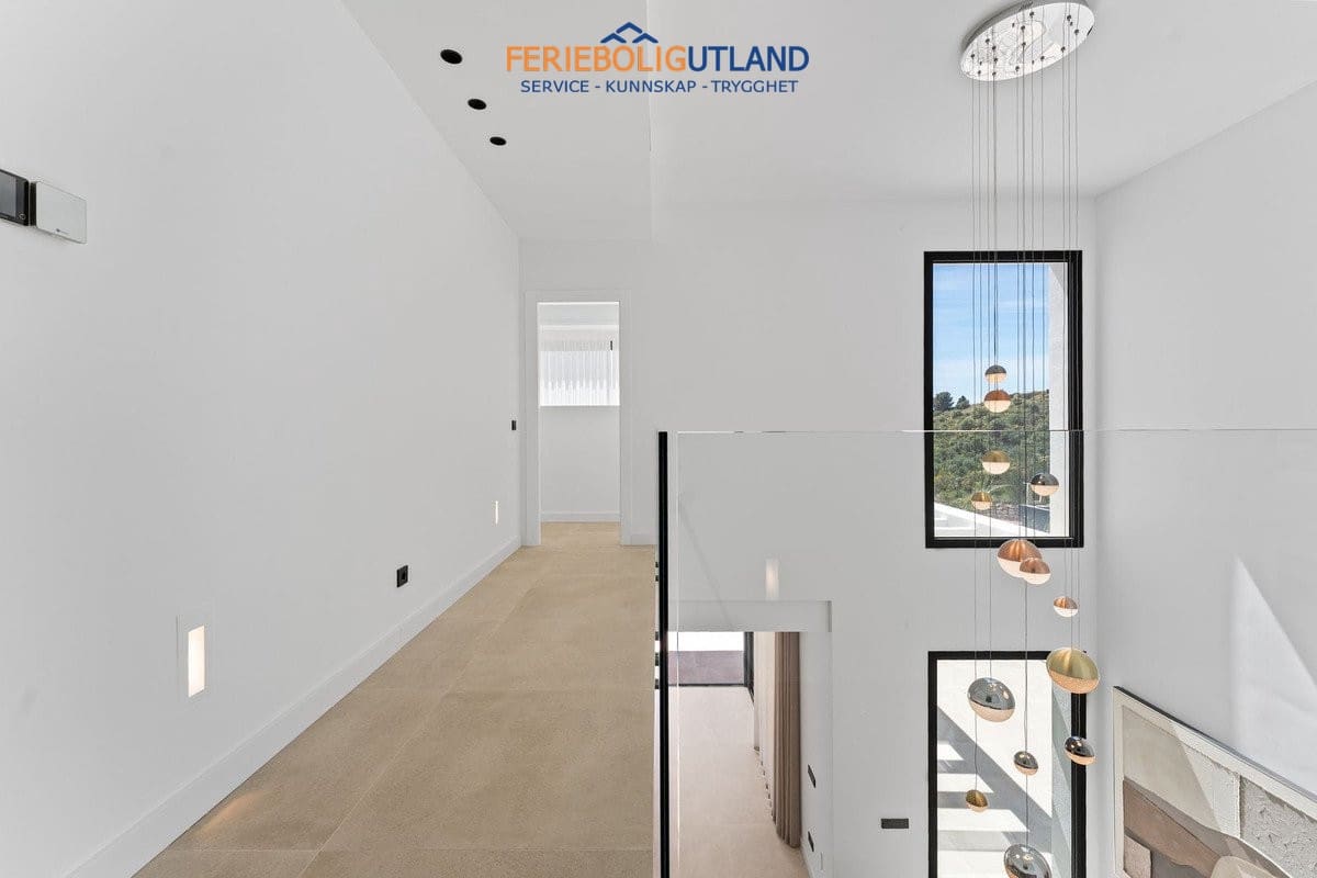 Chalet de 4 habitaciones en Mijas en venta con piscina garaje - 1.945.000 € (Ref: 10135111)
