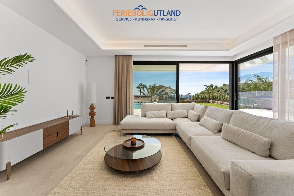 Chalet de 4 habitaciones en Mijas en venta con piscina garaje - 1.945.000 € (Ref: 10135111)