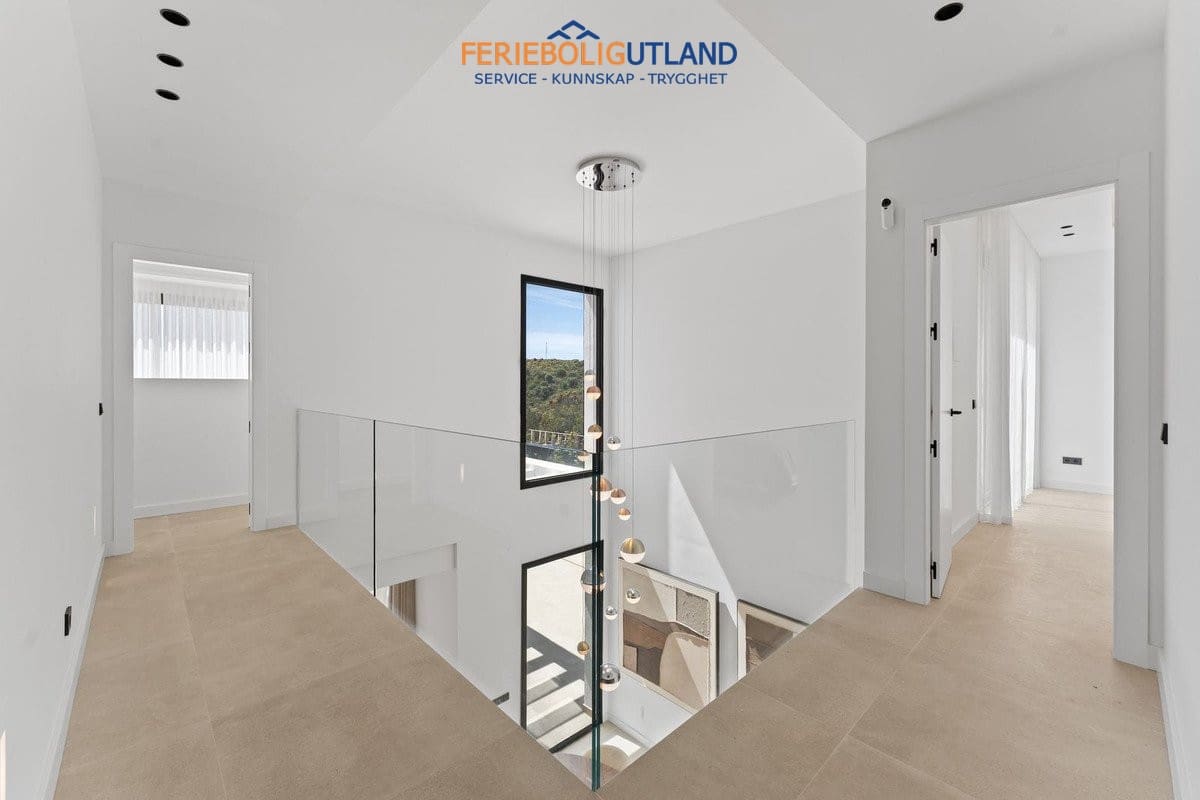 Chalet de 4 habitaciones en Mijas en venta con piscina garaje - 1.945.000 € (Ref: 10135111)
