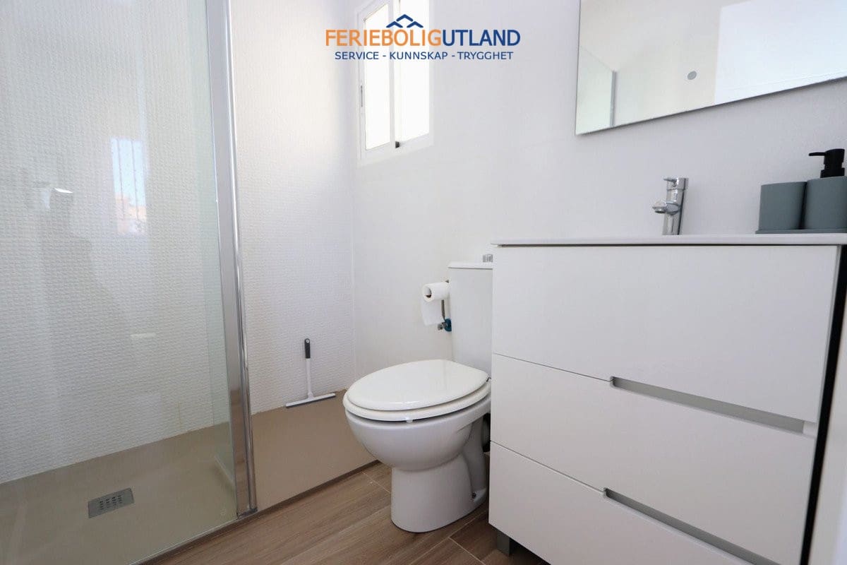 3 soveværelse Byhus til salg i Playa Flamenca med swimmingpool garage - € 279.999 (Ref: 10135112)