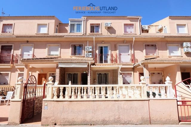 3 soveværelse Byhus til salg i Playa Flamenca, Orihuela med swimmingpool garage - € 279.999 (Ref: 10135112)