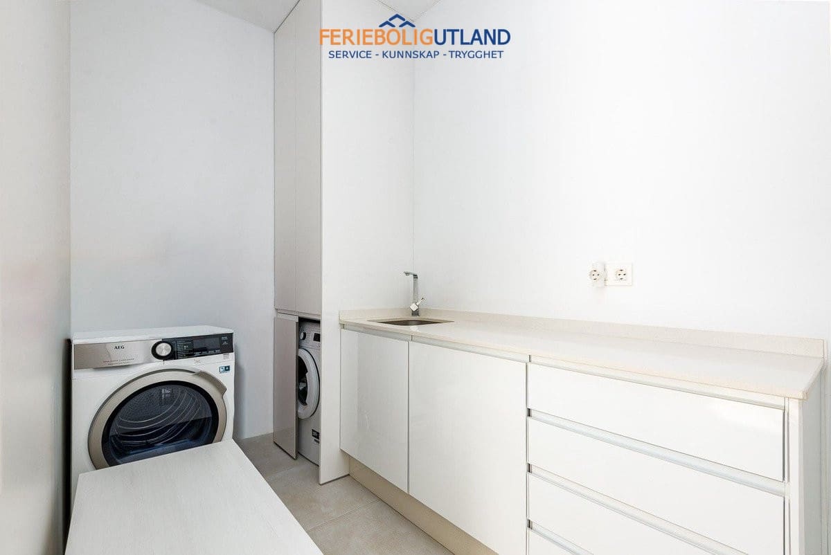 4 sypialnia Willa na sprzedaż w San Pedro del Pinatar z basenem garażem - 495 000 € (Ref: 10136541)