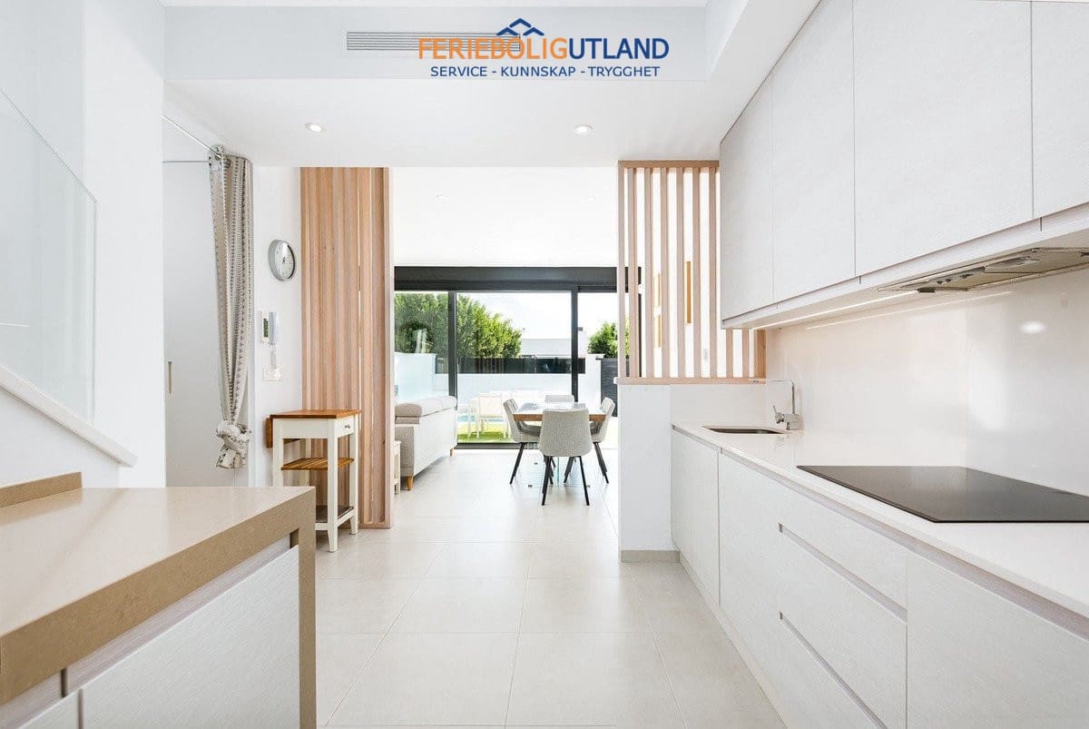 4 sypialnia Willa na sprzedaż w San Pedro del Pinatar z basenem garażem - 495 000 € (Ref: 10136541)