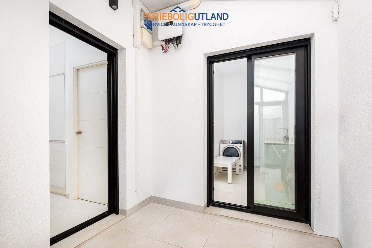 4 sypialnia Willa na sprzedaż w San Pedro del Pinatar z basenem garażem - 495 000 € (Ref: 10136541)