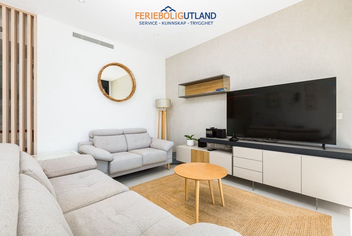 4 sypialnia Willa na sprzedaż w San Pedro del Pinatar z basenem garażem - 495 000 € (Ref: 10136541)