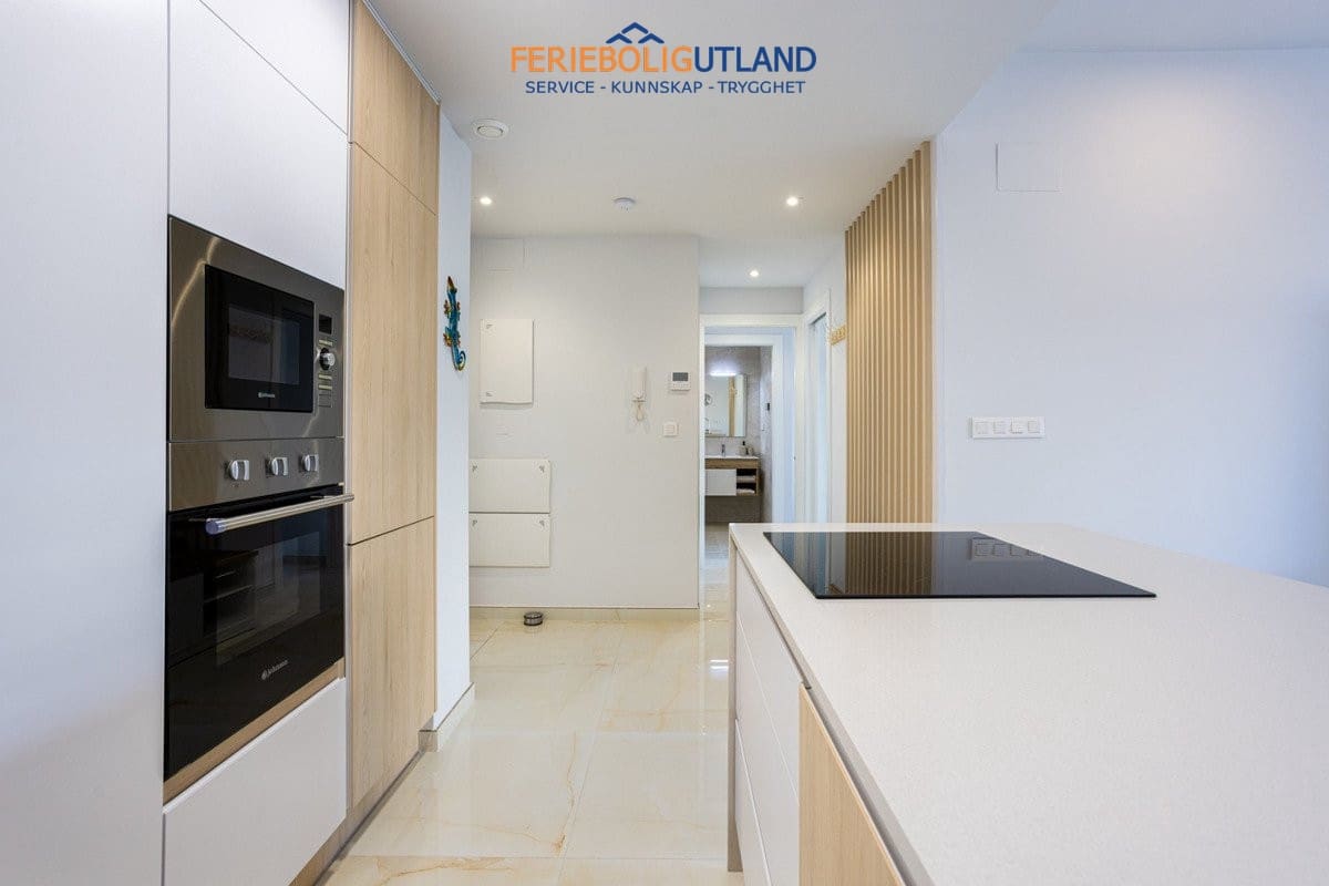 Apartamento de 2 habitaciones en Orihuela Costa en venta con piscina garaje - 279.000 € (Ref: 10136544)