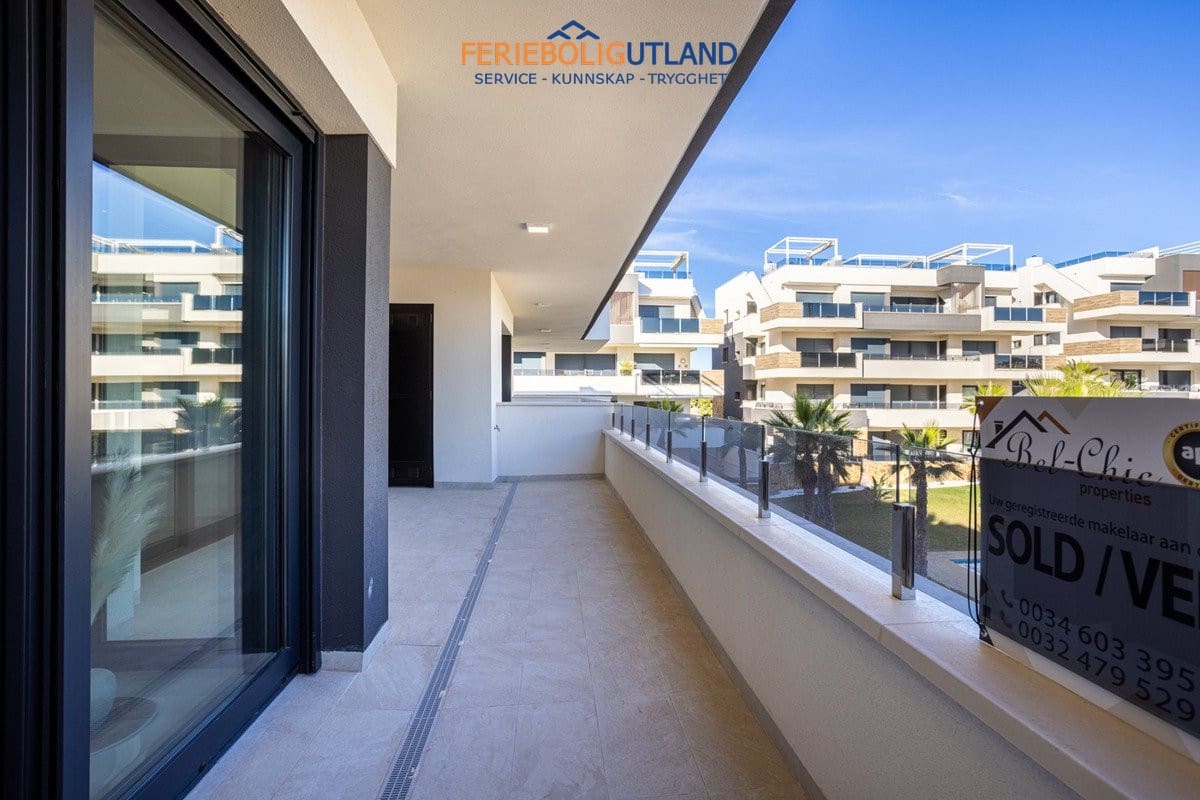 Apartamento de 2 habitaciones en Orihuela Costa en venta con piscina garaje - 279.000 € (Ref: 10136544)
