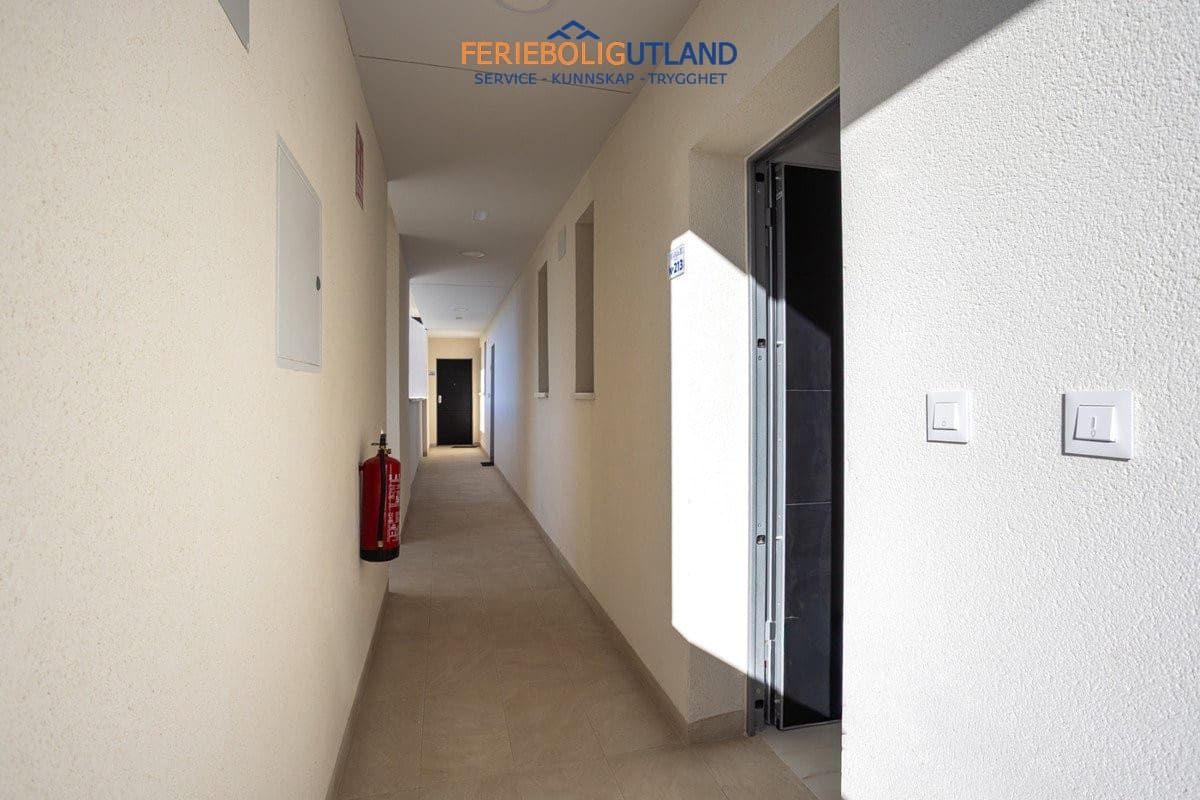 Apartamento de 2 habitaciones en Orihuela Costa en venta con piscina garaje - 279.000 € (Ref: 10136544)