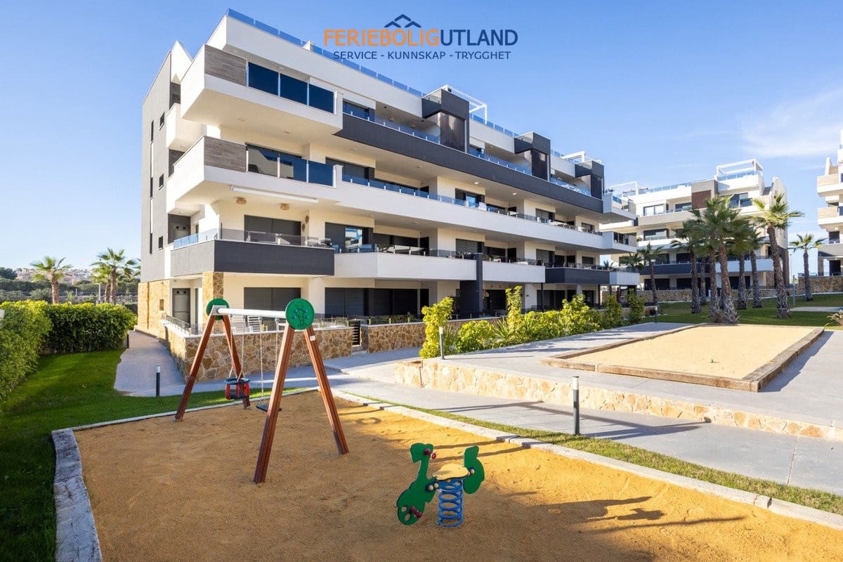 Apartamento de 2 habitaciones en Orihuela Costa en venta con piscina garaje - 279.000 € (Ref: 10136544)